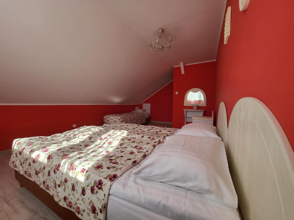 Apartamenty Zabcia กชึชโบโว ภายนอก รูปภาพ