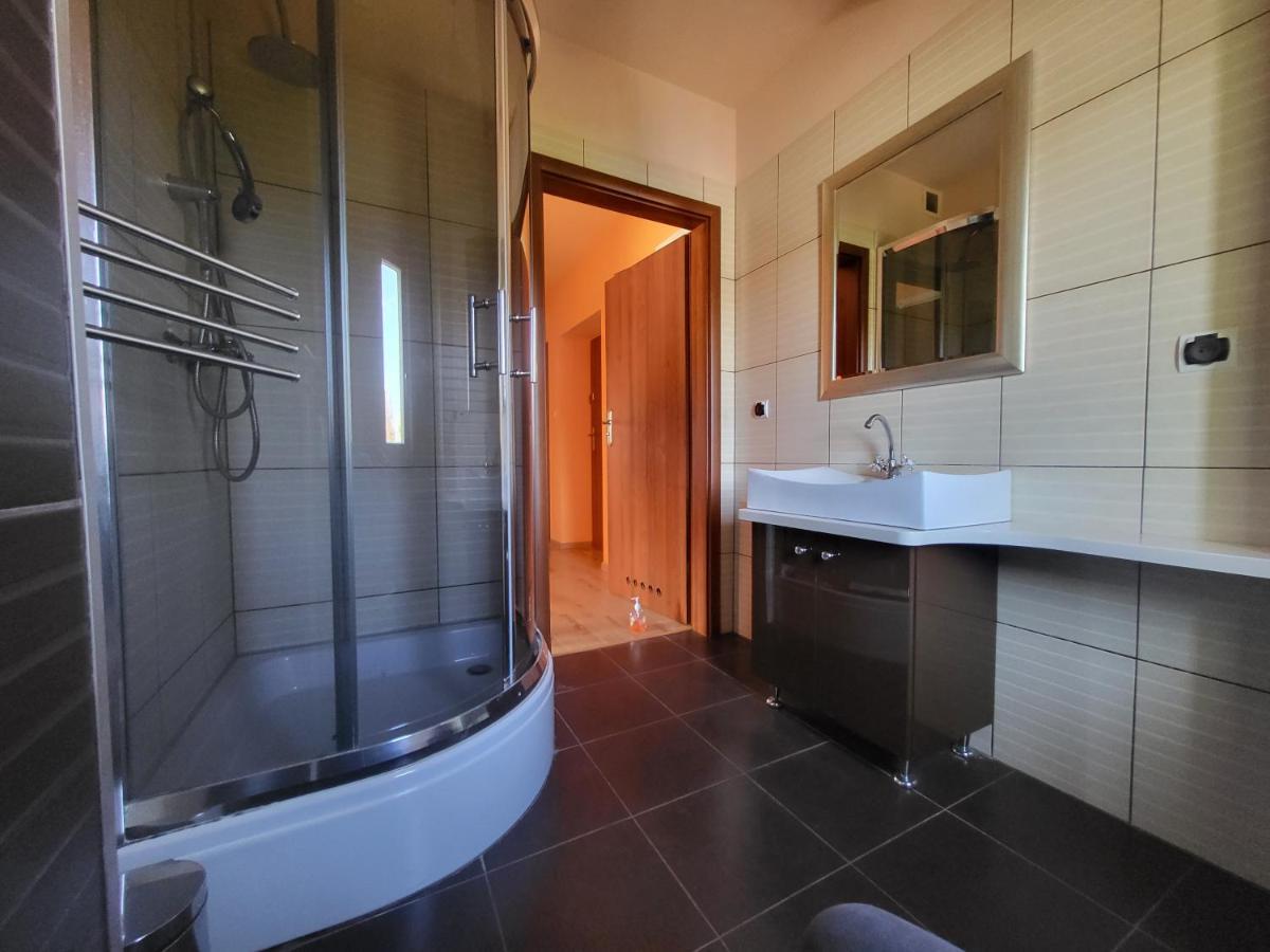 Apartamenty Zabcia กชึชโบโว ภายนอก รูปภาพ